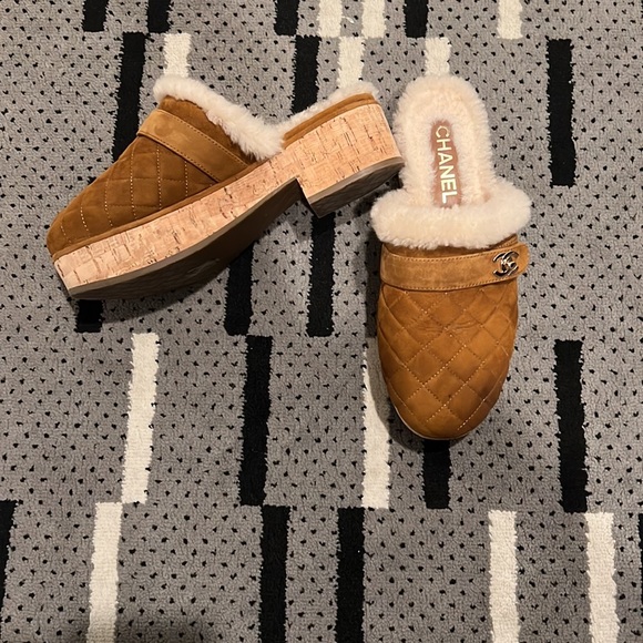 Chanel clogs - Picture 4 of 6